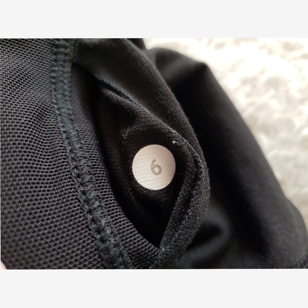 Lululemon My Heart Races Racerback Tank Top Size 6 - Picture 6 of 6